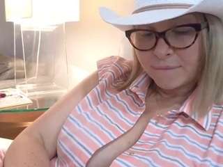 mikagray Live Webcam on CamSoda