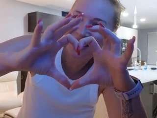 mikagray Live Webcam on CamSoda