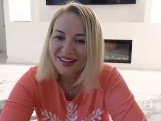 mikagray Live Webcam on CamSoda