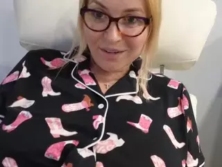 Mikagray's Live Sex Cam Show