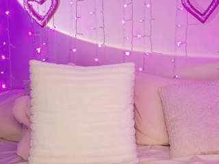 Live webcam model kamrynmarie on Soda Cams