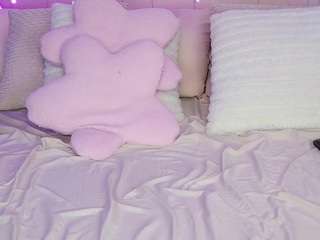 Live webcam model kamrynmarie on Soda Cams