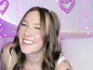 Live webcam model kamrynmarie on Soda Cams