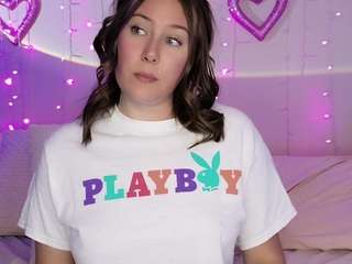 Live webcam model kamrynmarie on Soda Cams