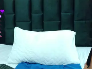 dulceeheili's Live Sex Cam Show