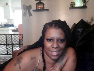 Live webcam model purplequeen888 on Soda Cams