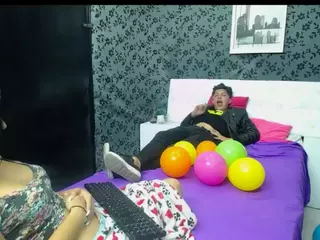 sweettbunnyy's Live Sex Cam Show