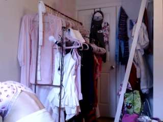 softest-girl live cam profile