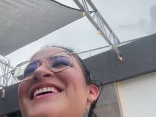 Live webcam model madymonroe on Soda Cams