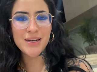 madymonroe Live Webcam on CamSoda