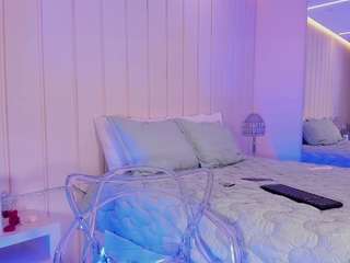 madymonroe Live Webcam on CamSoda