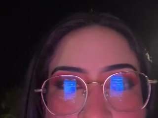 madymonroe live cam profile