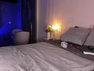 Madymonroe's cam show statistics and live stream