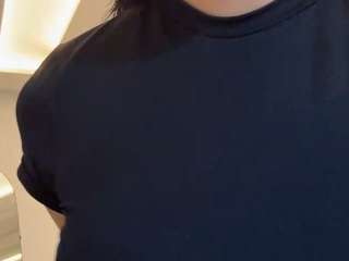 MadeleineMorales live cam preview