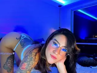 MadeleineMorales's Live Sex Cam Show