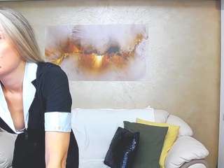 chrystalmills Live Webcam on CamSoda