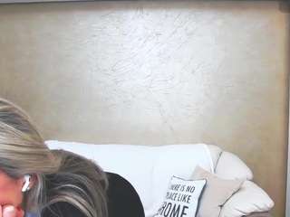 chrystalmills live cam profile