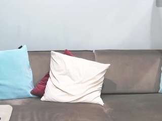 chrystalmills live webcam show