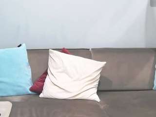 chrystalmills's live room