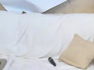 chrystalmills's Live Sex Cam Show