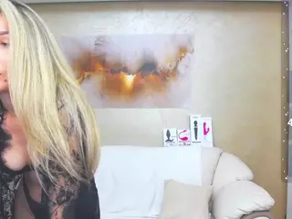 chrystalmills's Live Sex Cam Show