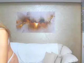 chrystalmills's Live Sex Cam Show