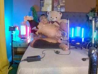 clara-mylers - Live HD Webcam