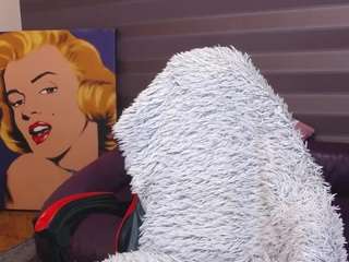 jenniferstone live cam profile