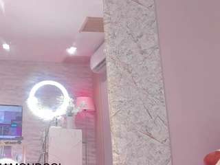 Live webcam model nycdiamond on Soda Cams