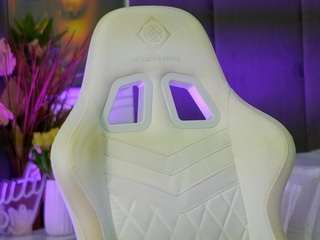 perfectt33n Live Webcam on CamSoda