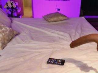  kylie-ross chat room
