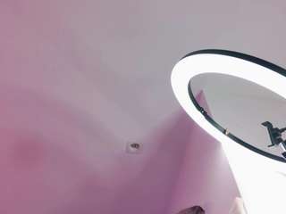 Kylie-ross - the steamiest stripper on camera for your enjoyment kylie-ross from CamSoda