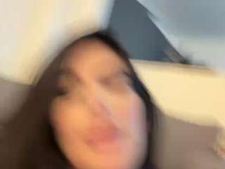 YourbabyKylie live cam