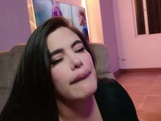 kylie-ross webcam model