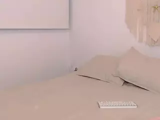 alice-fox's Live Sex Cam Show