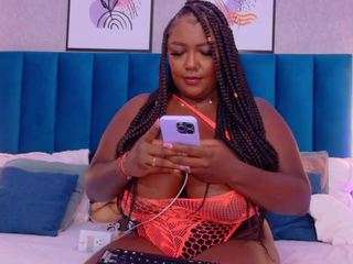 cheneelllorens Live Webcam on CamSoda