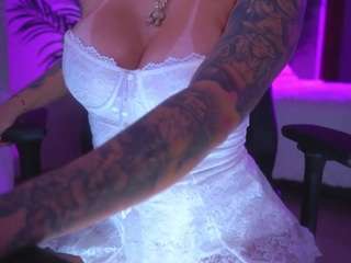 Live webcam model ambarevans on Soda Cams