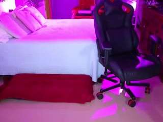 ambarevans's CamSoda show and profile