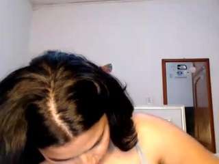 kleinmilanxxx's CamSoda show and profile