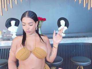 saamytits Live Webcam on CamSoda