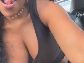 saamytits Live Webcam on CamSoda