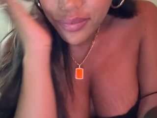 saamytits Live Webcam on CamSoda