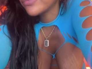 saamytits Live Webcam on CamSoda