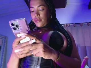 saamytits Live Webcam on CamSoda