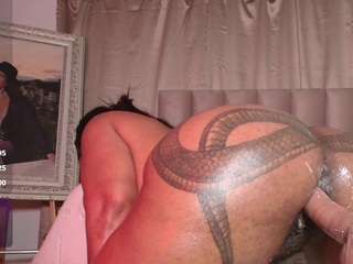 Live webcam model saamytits on Soda Cams