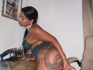 saamytits Live Webcam on CamSoda