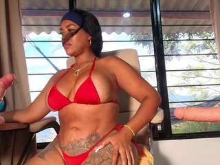 Live webcam model saamytits on Soda Cams