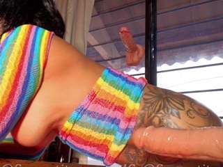 shh windows open! NEIGHBORS AROUND ⭐PVT AND C2C OPEN ⭐Get my snapchat⭐SLOT MACHINE WITH MEDIA [21 tokens remaining]