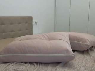 Aya_B live webcam show