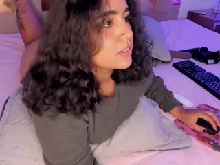 Heidy's Live Sex Cam Show